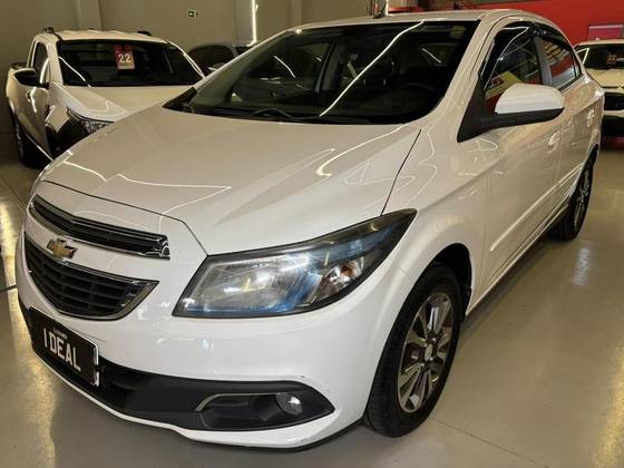 CHEVROLET PRISMA 1.4 MPFI LTZ 8V FLEX 4P MANUAL CHEVROLET PRISMA 1.4 MPFI LTZ 8V FLEX 4P MANUAL